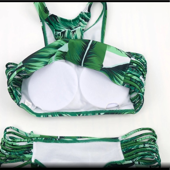 Green leaf print bikini🏝 - Picture 5 of 5